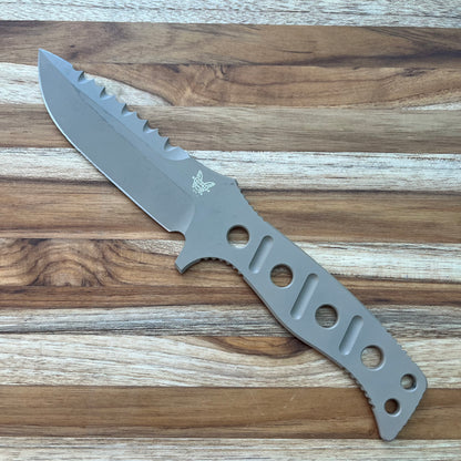 *DISCONTINUED* Benchmade Fixed Adamas 4" Fixed Blade w/ Serrated Spine & Sheath