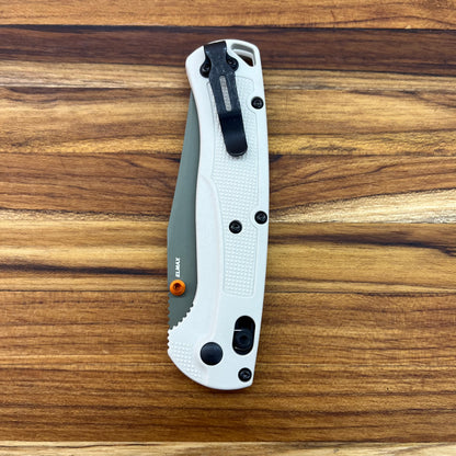 Benchmade Taggedout 3.5" Folding Knife w/ Tan Grivory Handle