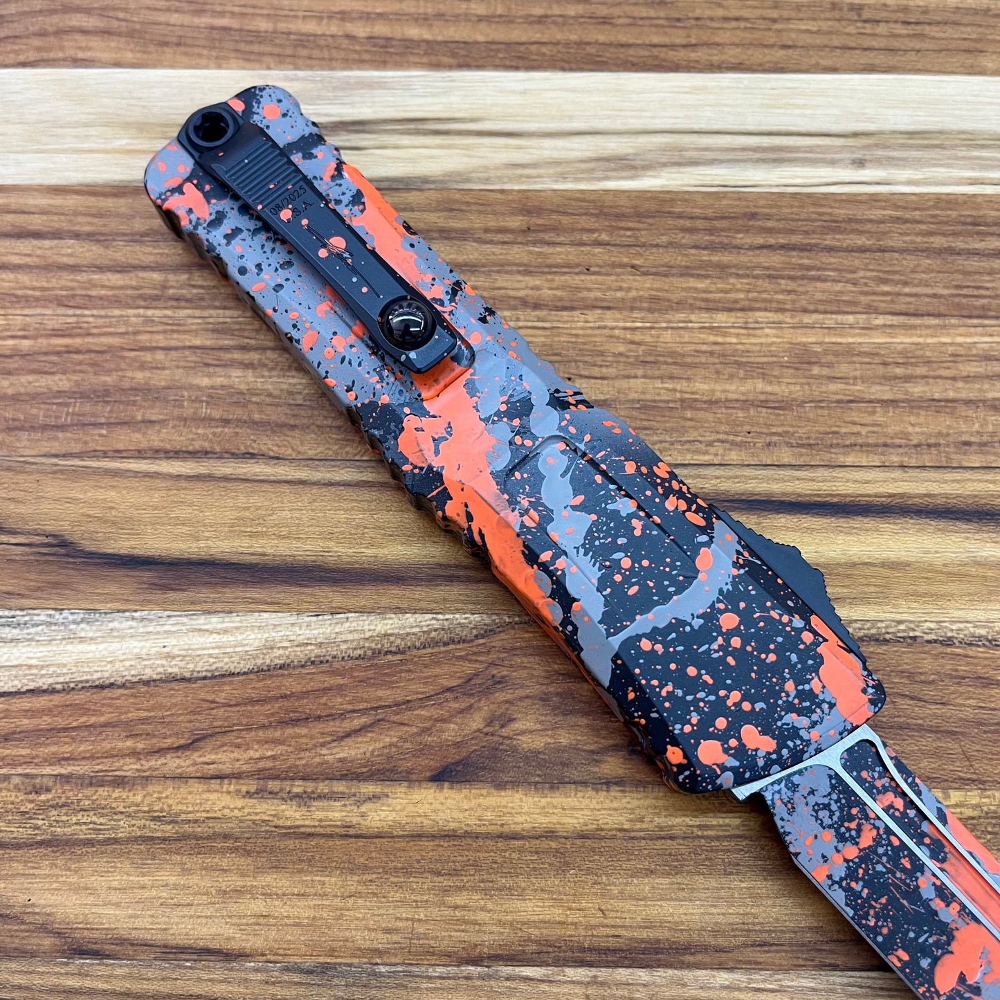 Microtech Combat Troodon Gen III T/E 4" OTF w/ Bull Shark Gray/Black Orange Splatter Aluminum Handle