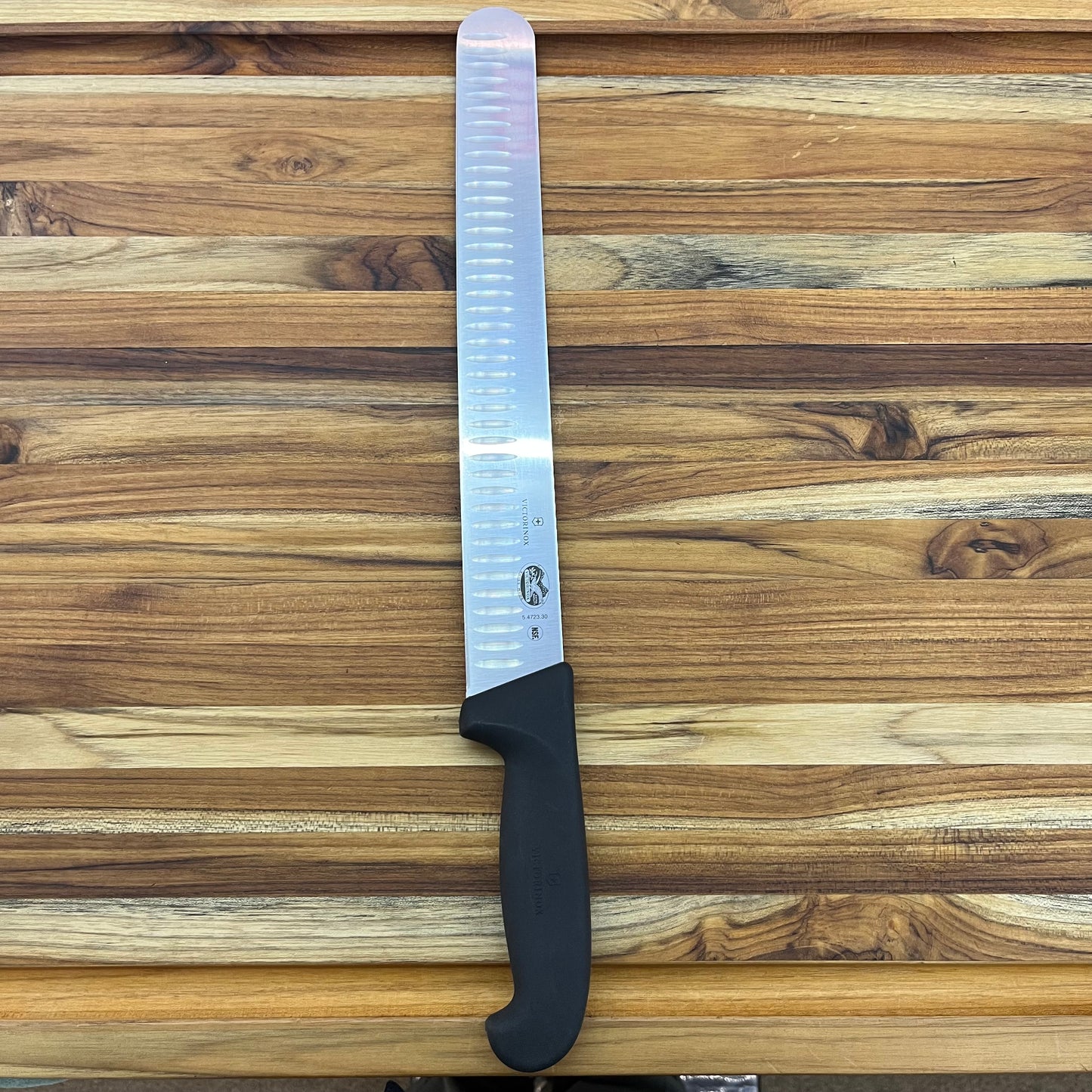 Victorinox Fibrox Pro 12” Extra-Tall Roast Beef Slicing Knife w/ Hollow-Ground