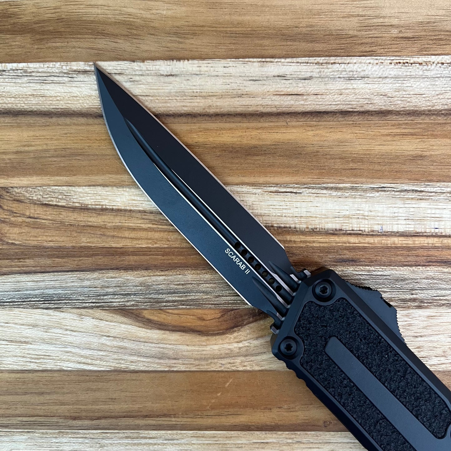 Microtech Gen III Scarab II D/E 4" OTF w/ Black Aluminum Handle