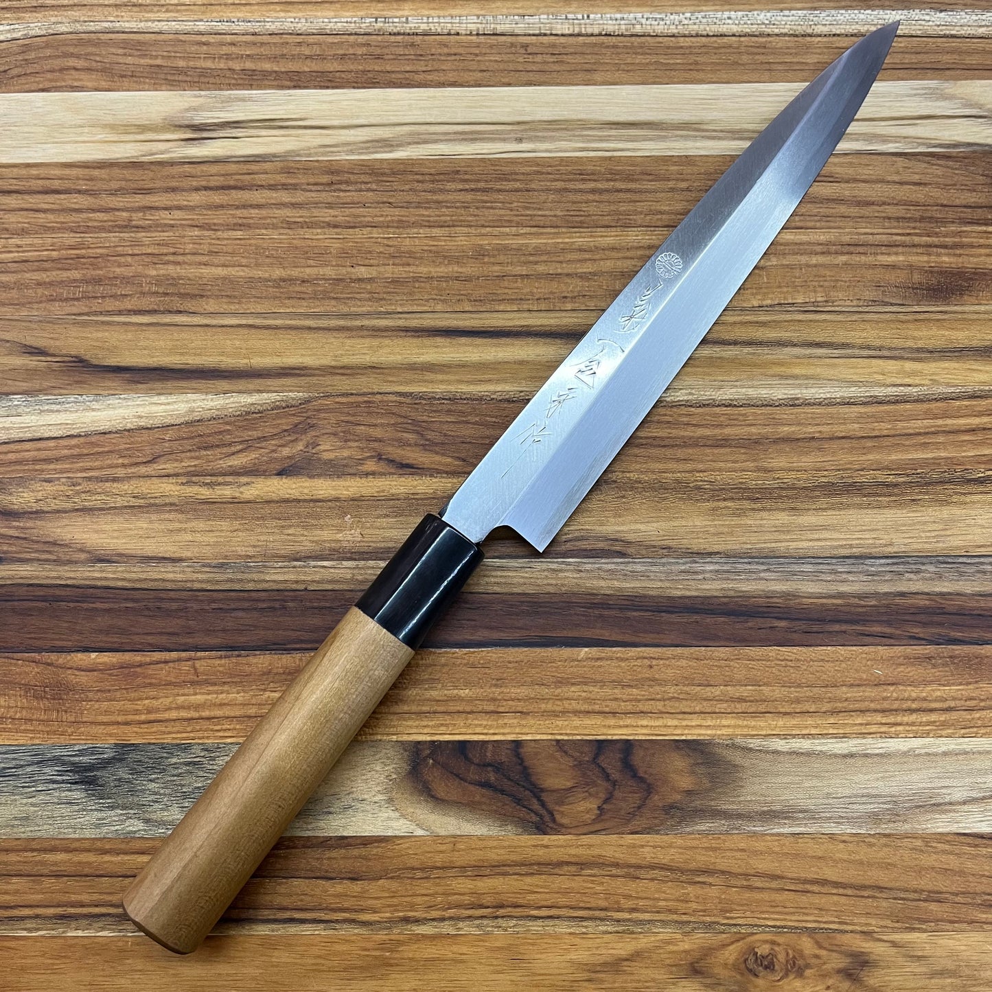 Kikuichi Elite Warikomi Gold 210mm (8.25") Yanagi w/ Saya