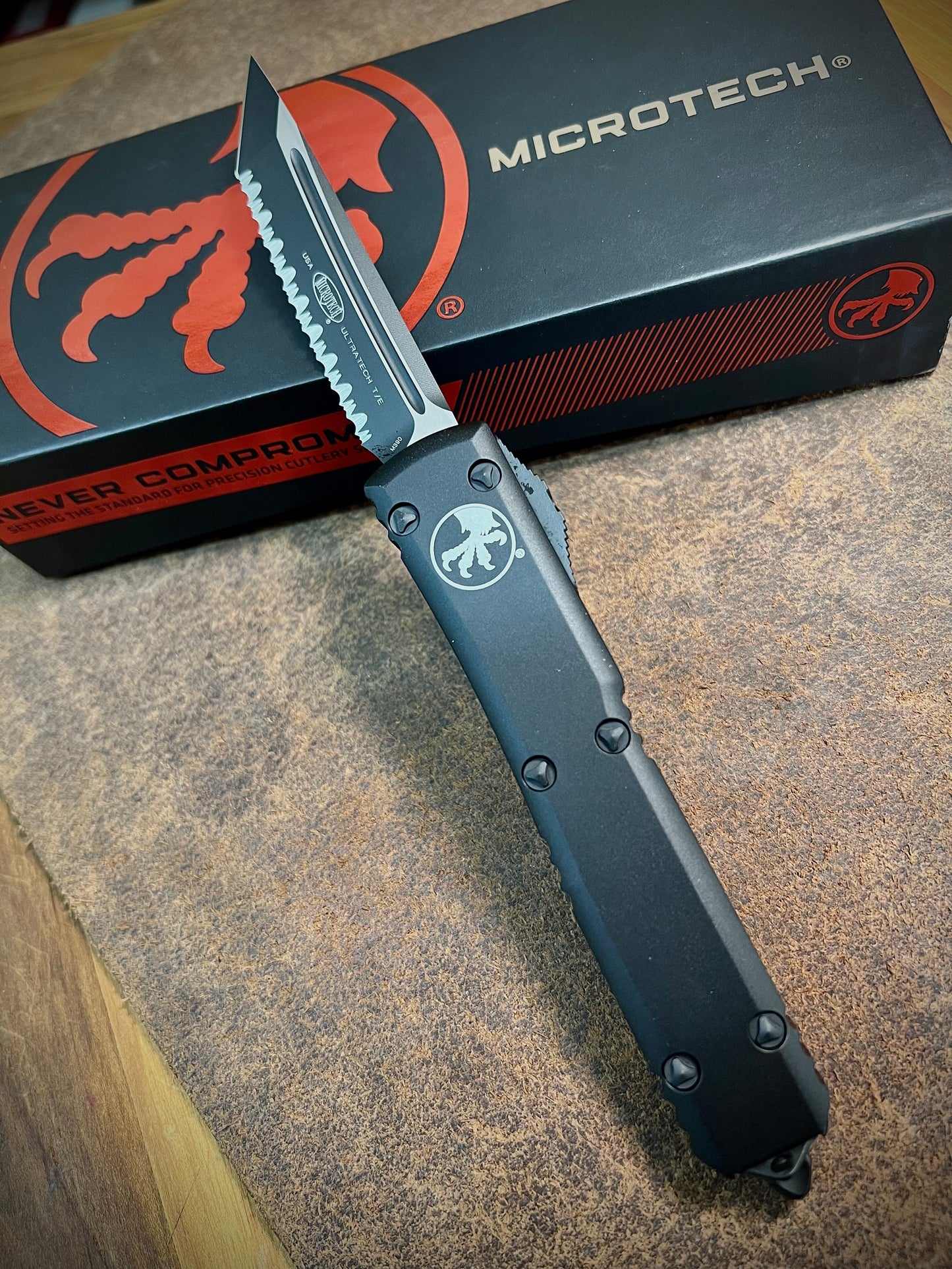 Microtech 123-3T Ultratech T/E F/S Black Tactical Standard OTF Auto