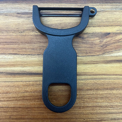 Mercer Tools Black Y Peeler w/ Carbon Steel Blade