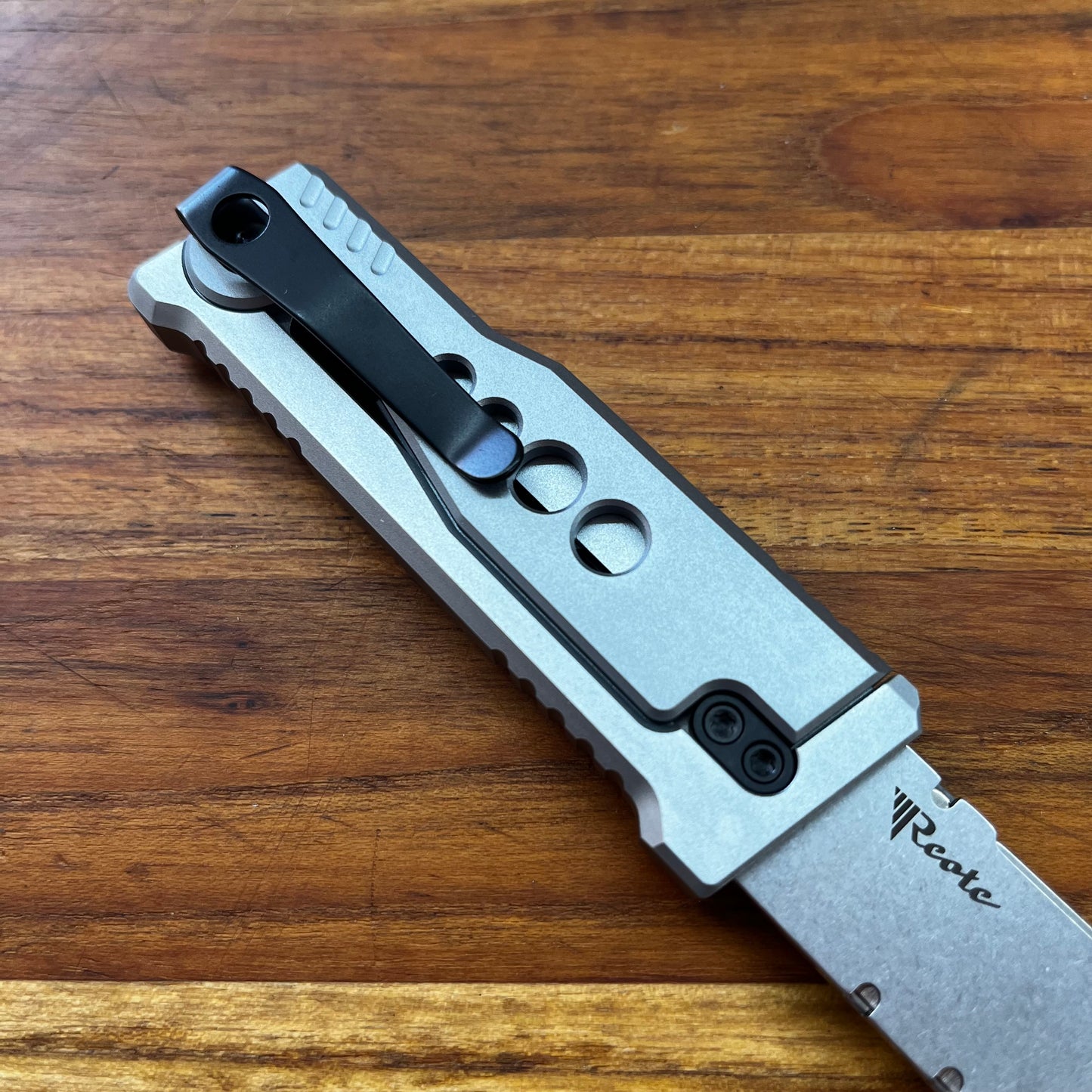 Reate Exo-U Gravity 2.5" Utility Knife w/ Speedhole Silver Aluminum Handle
