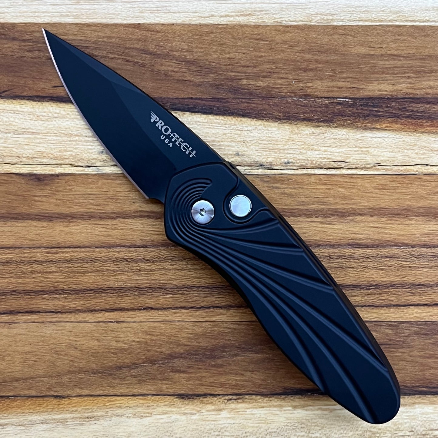 Pro-Tech Sprint 2" Auto w/ 3D Carved Black Handle