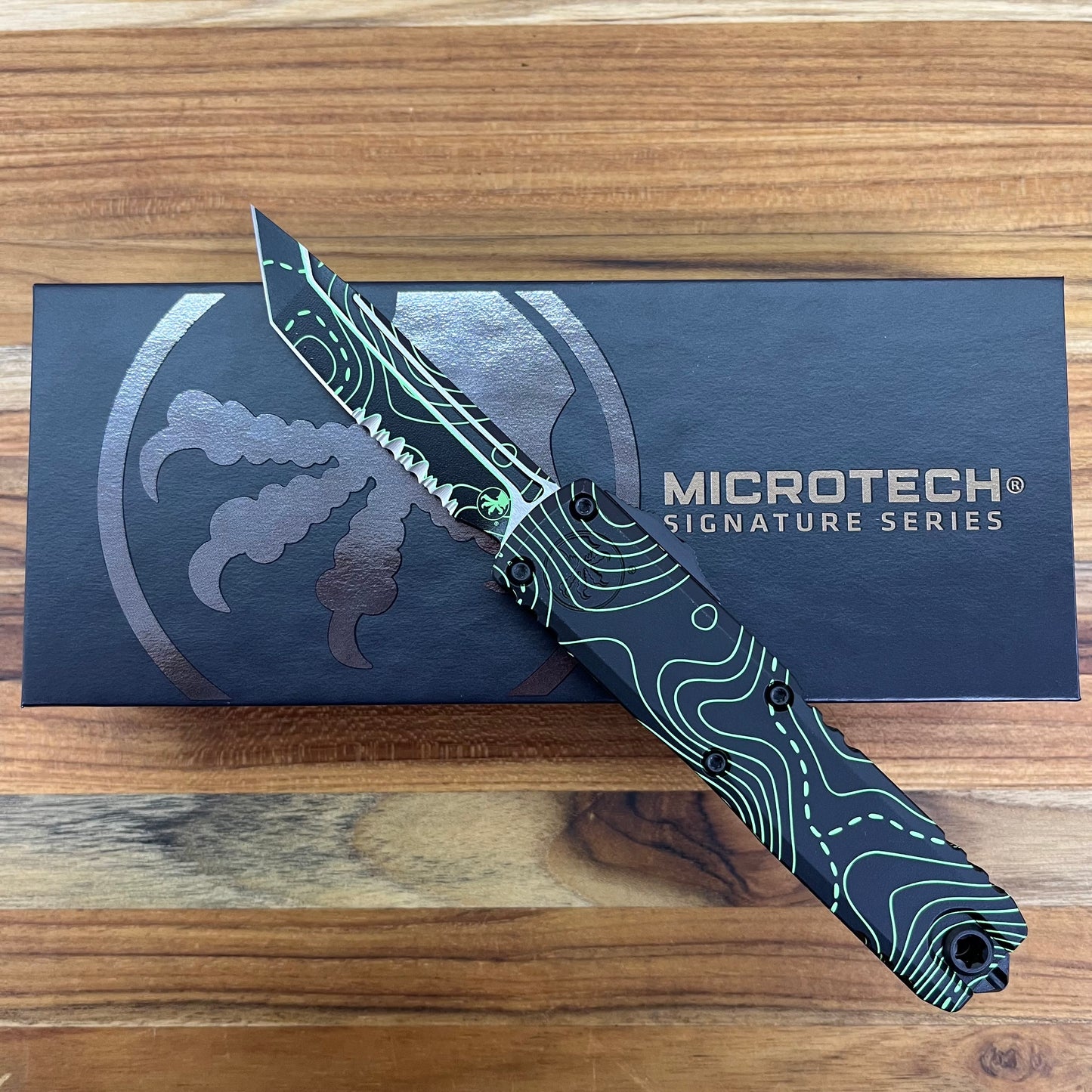 Microtech Signature Series UTX-85 Gen IV T/E 3" P/S OTF w/ Topographic Black/Green Camo Aluminum Handle
