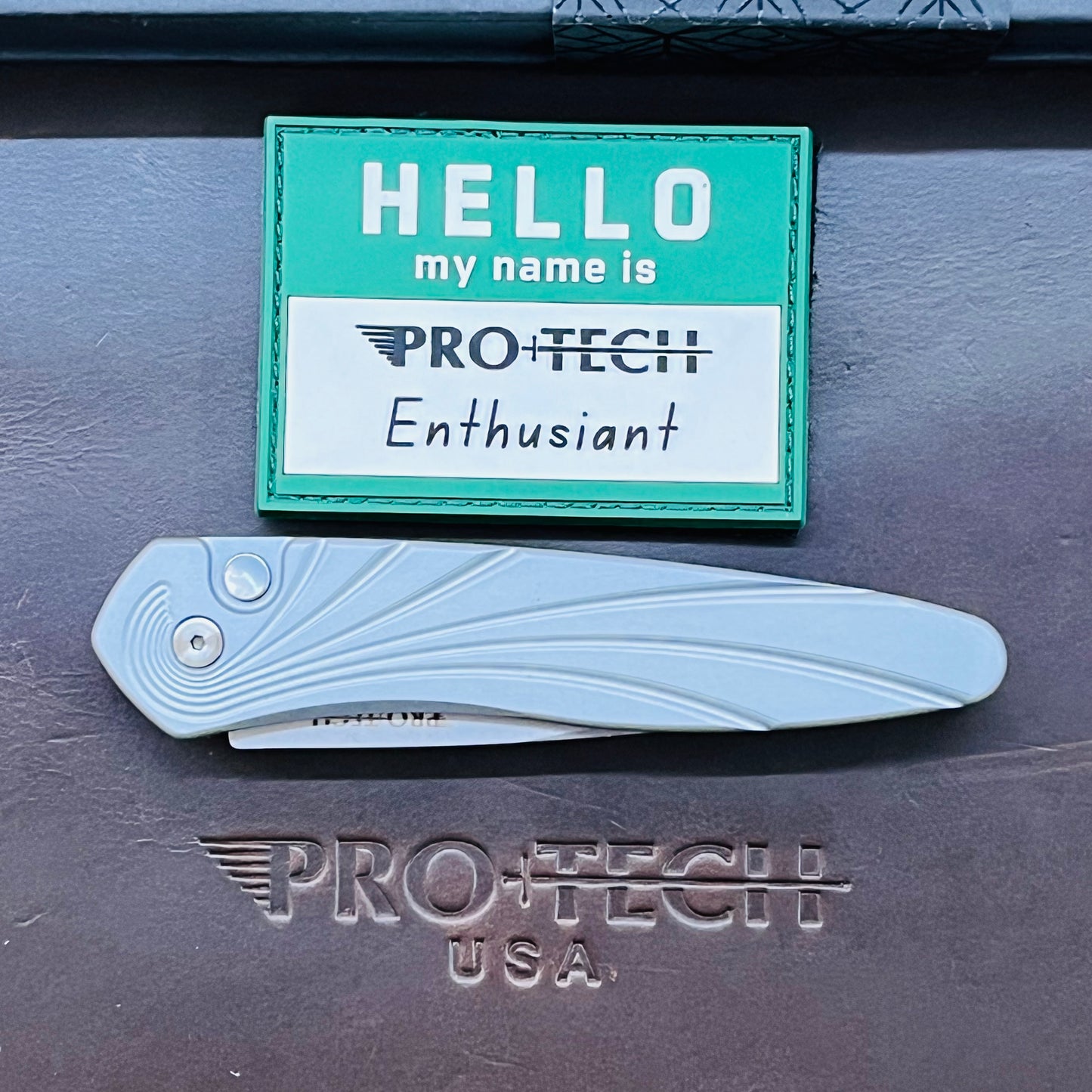 Pro-Tech Newport 3.5" Auto w/ S35VN & Special Grey Handle