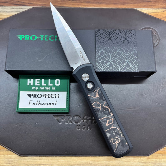 Pro-Tech Godson 3.15" Auto w/ Livewire Copper Carbon Fiber Inlay on Black Aluminum & Black Lip Pearl Button