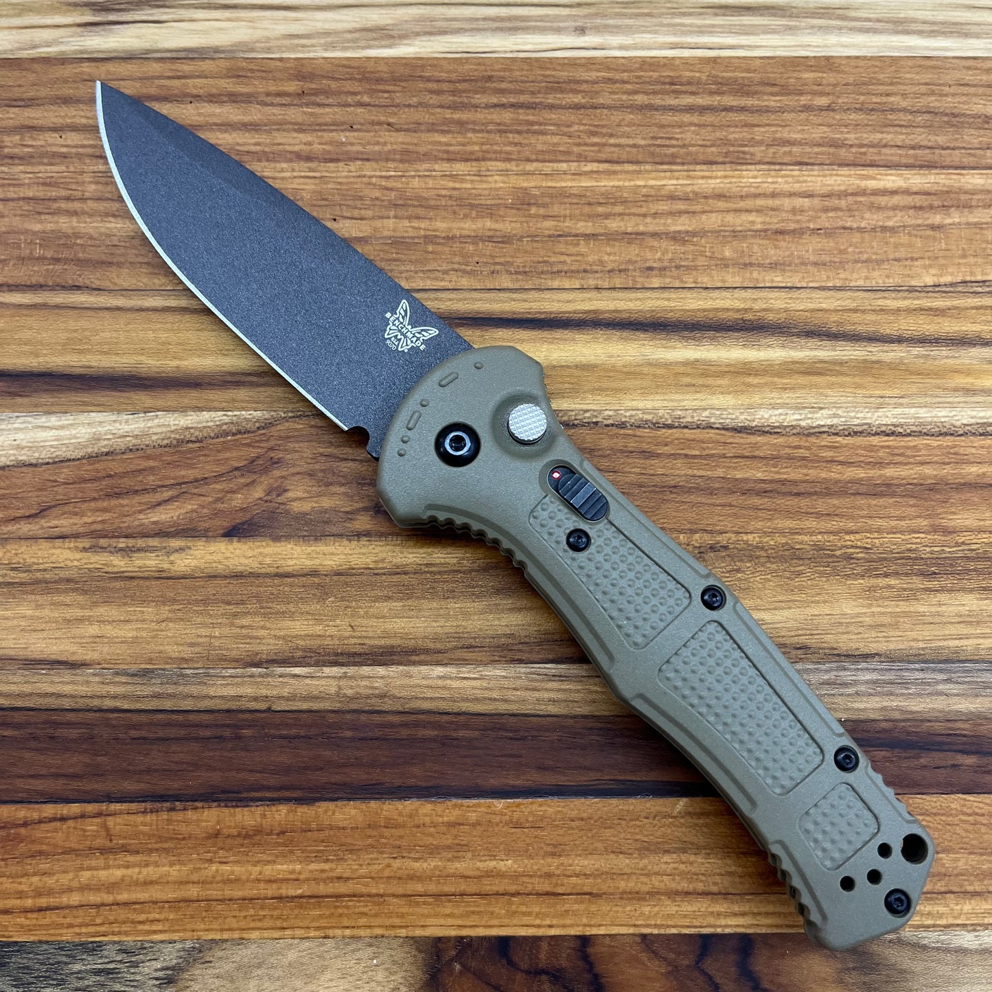 Benchmade Claymore 3.5" Auto w/ Foliage Green Grivory Handle