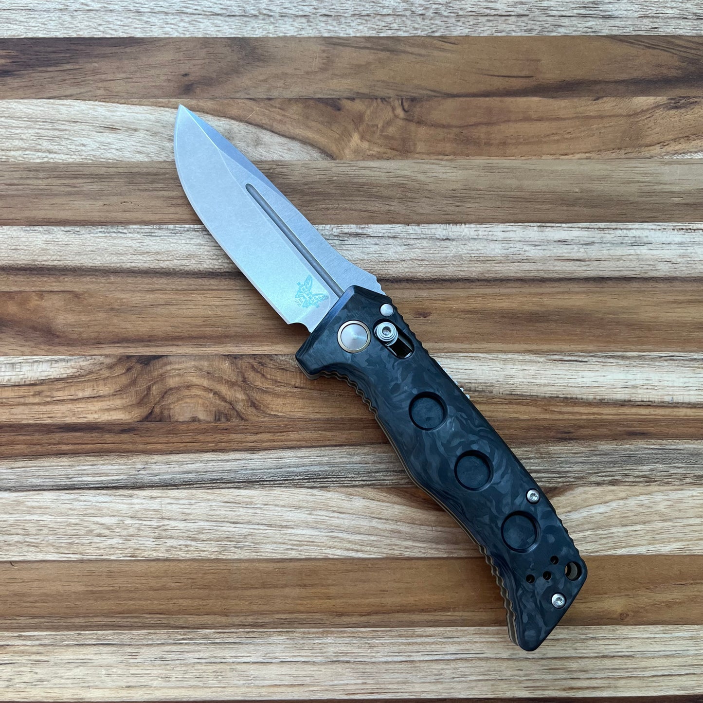 Benchmade Mini Adamas 3.25" Auto w/ Carbon Fiber Handle