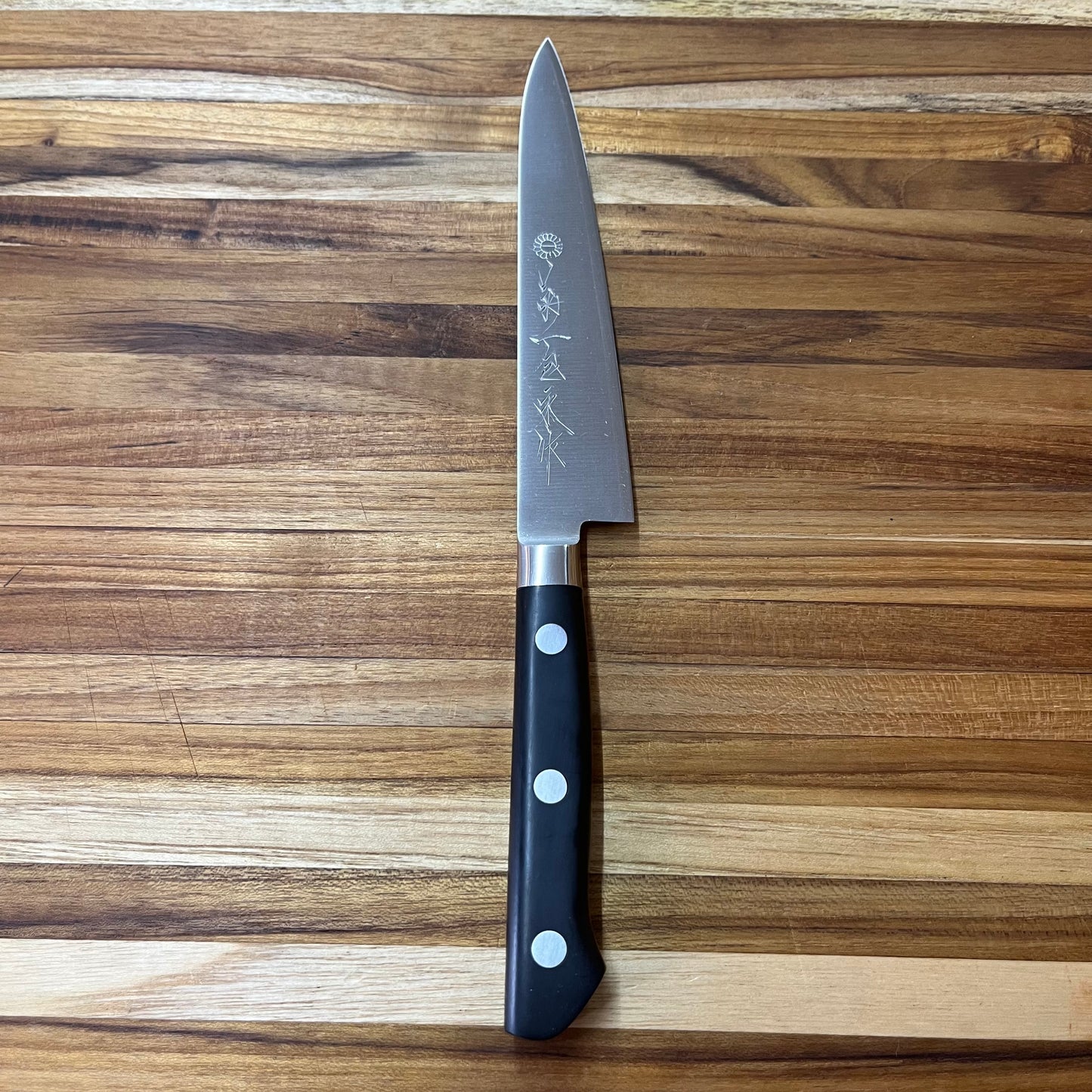 Kikuichi Swedish Gold Warikomi 150mm Petty