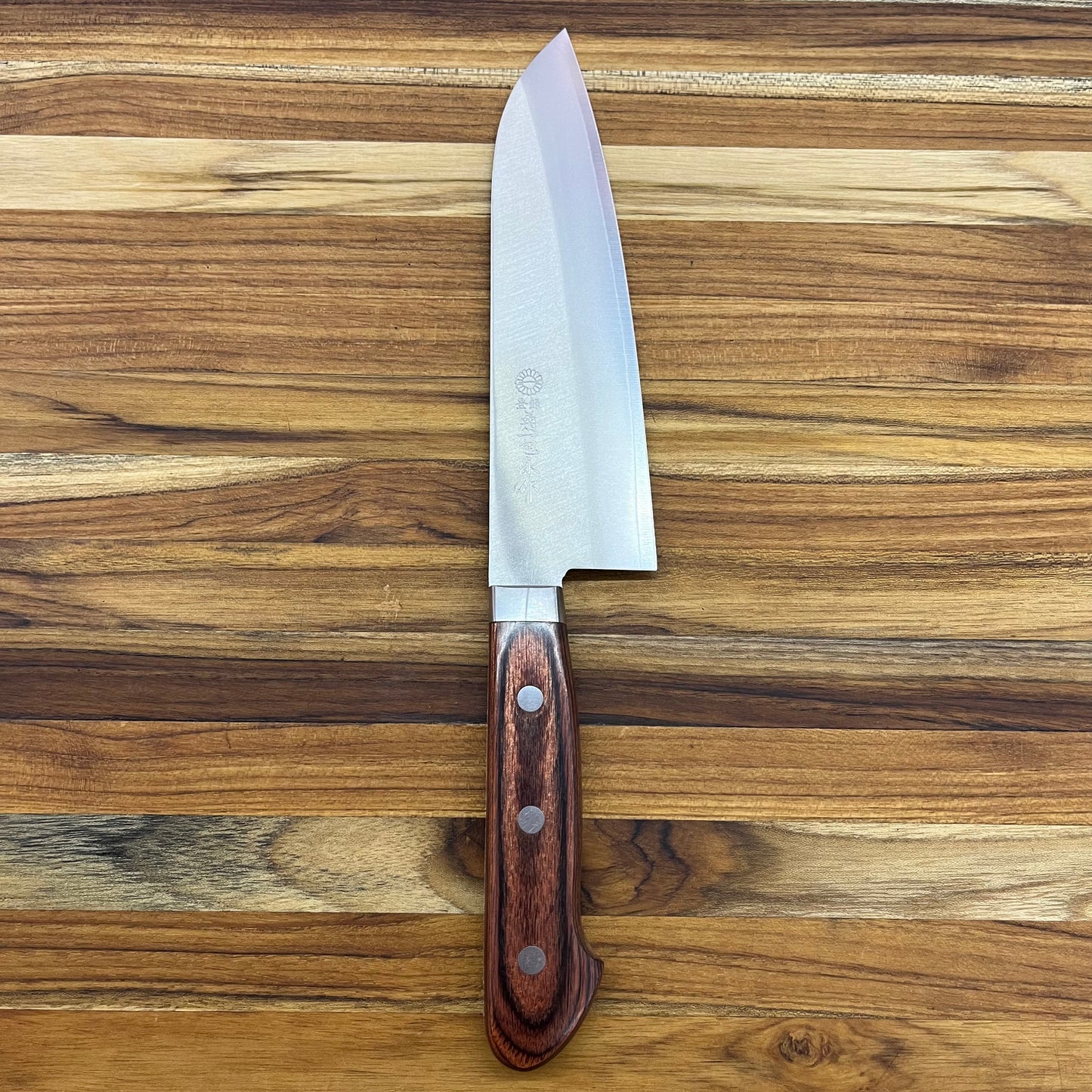 Kikuichi Elite Warikomi Gold 170mm Santoku