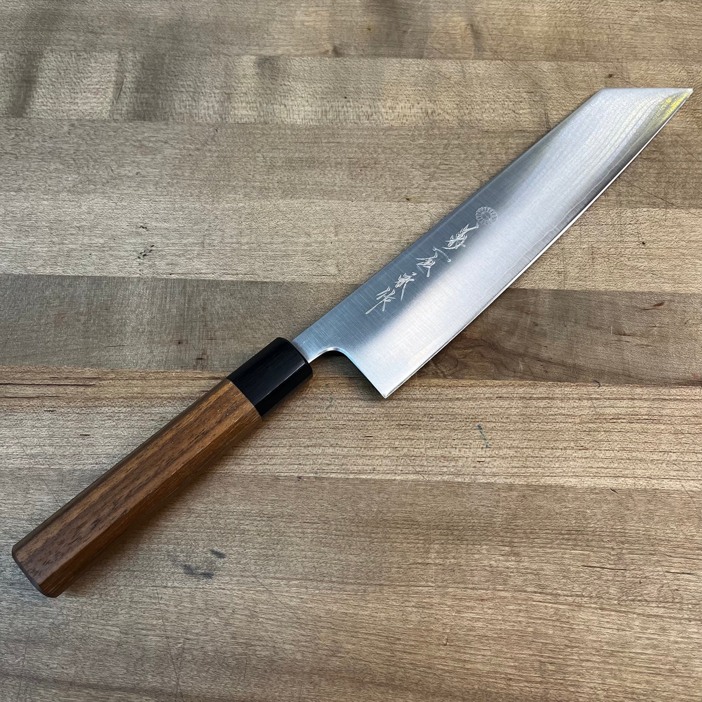 *DISCONTINUED* Kikuichi Ginsan Sanmai 240mm (9.5") Kiritsuke