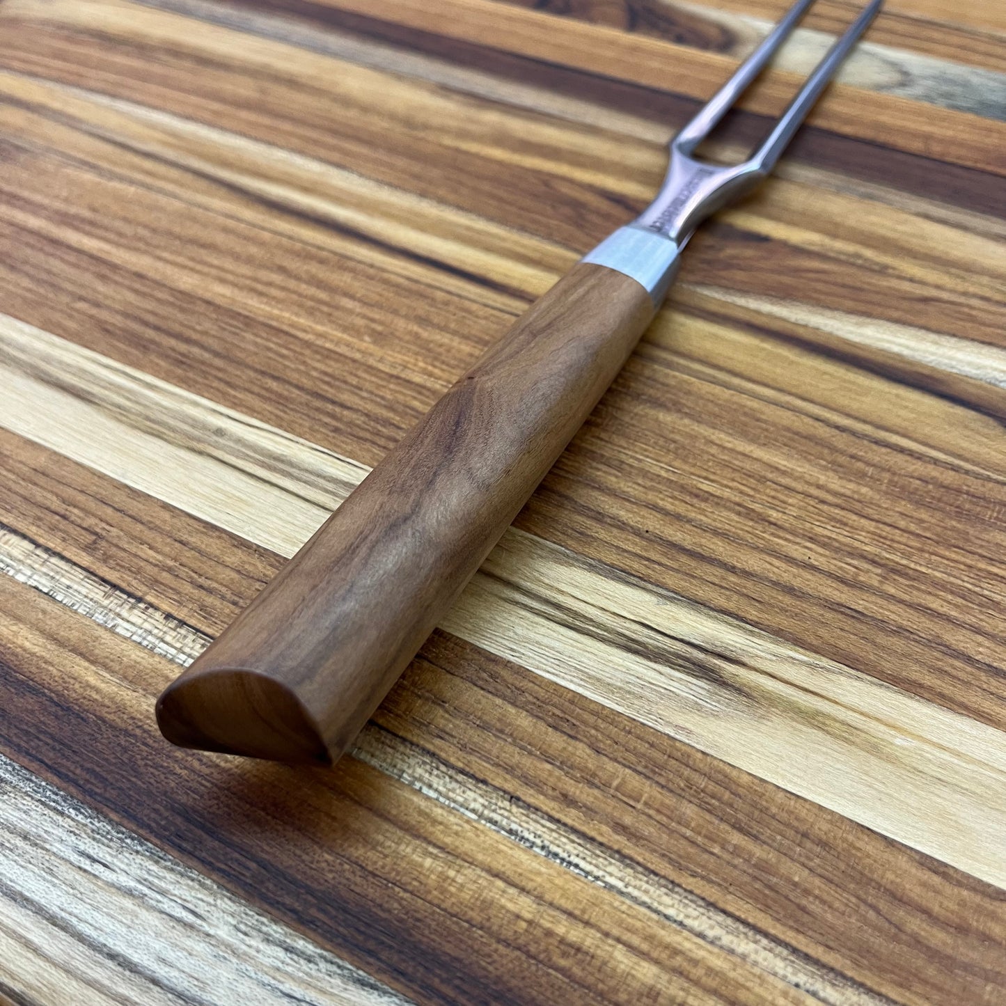 *DISCONTINUED* Messermeister Oliva Elité 6" Straight Carving Fork