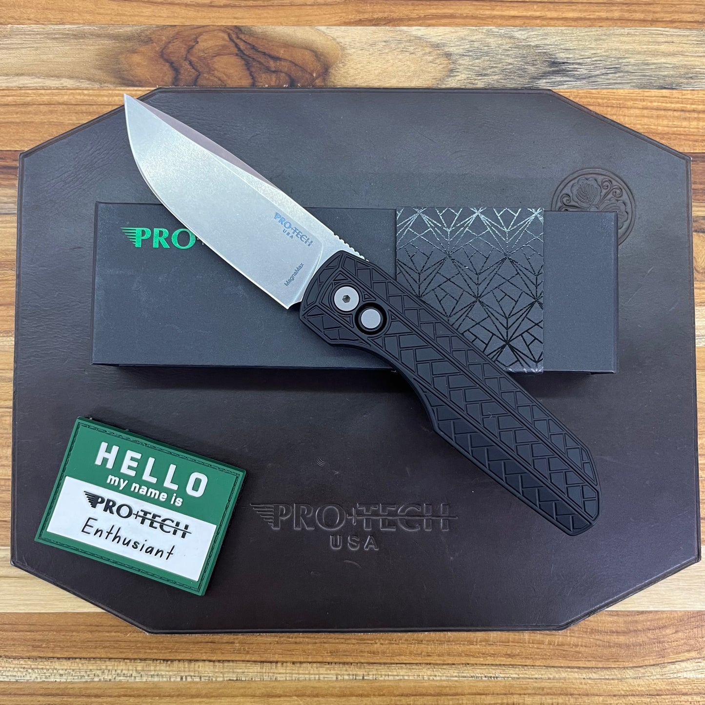 Pro-Tech Vero Synapse 2 3.5" Auto w/ Black Herringbone Textured Aluminum Handle