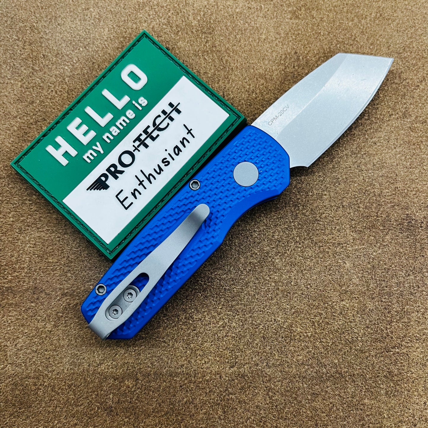 Pro-Tech Runt 5 2" Auto w/ 20CV & Textured Blue Aluminum Handle