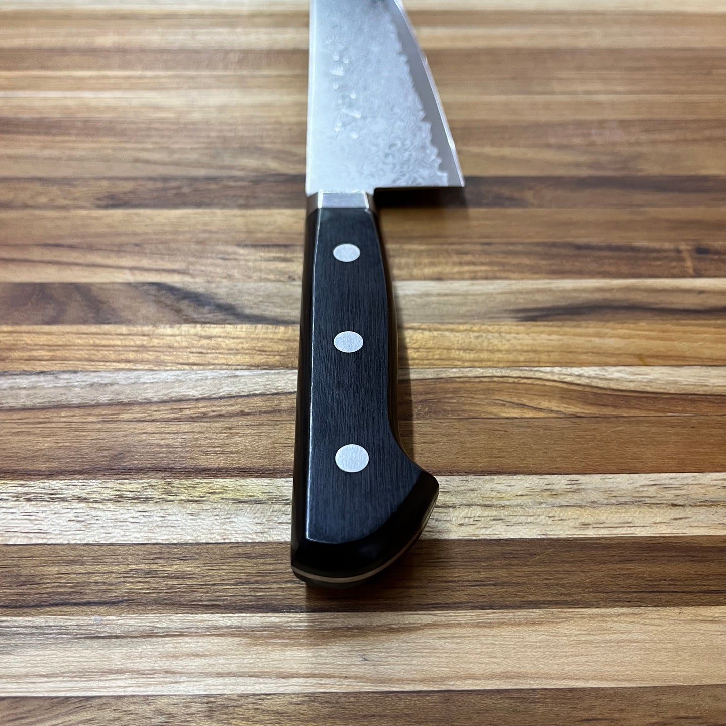 *DISCONTINUED* Kikuichi S33 Damascus 180MM (7”) Santoku w/ K-Tip