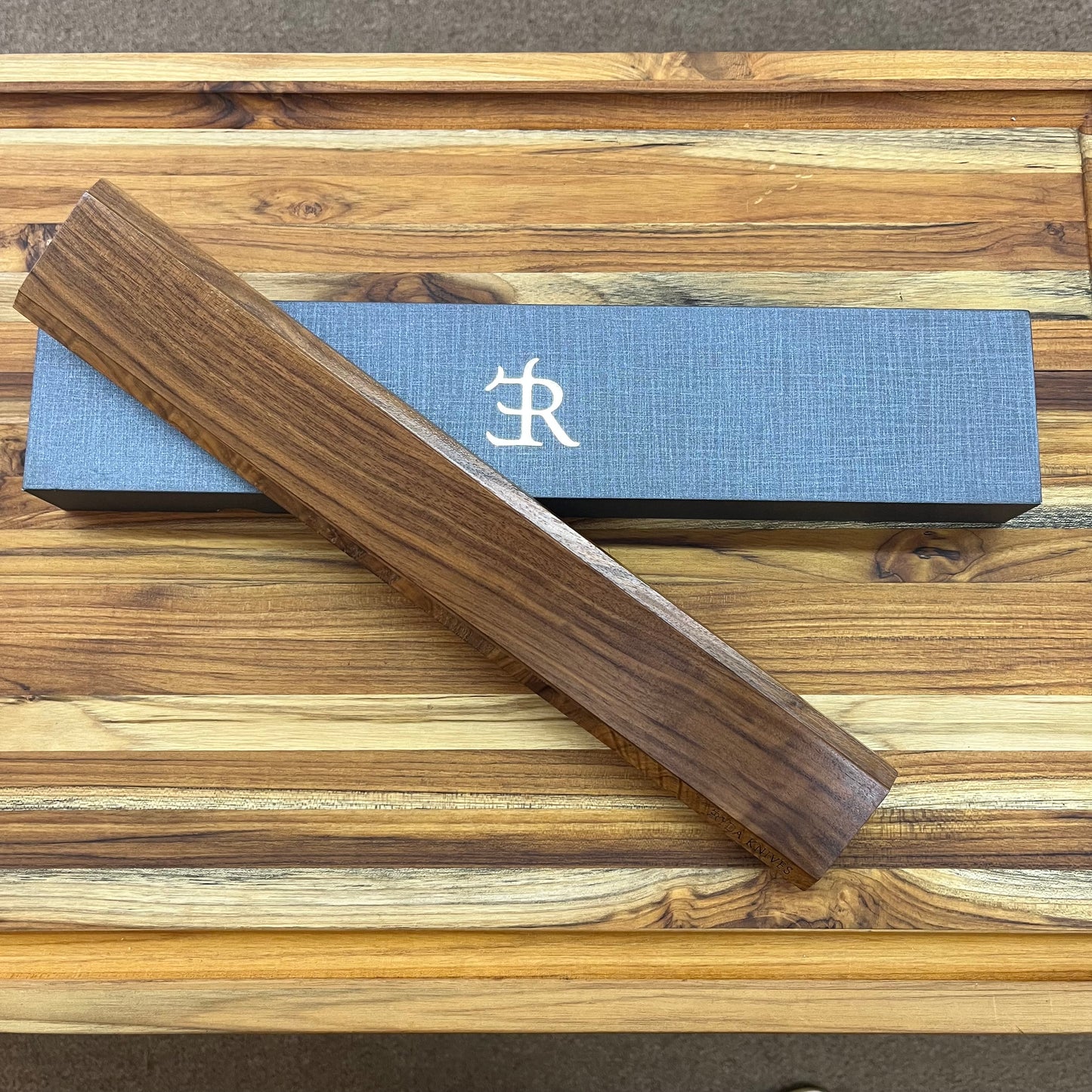 Ryda Knives Variety Collection 6pc Holiday Mag Set