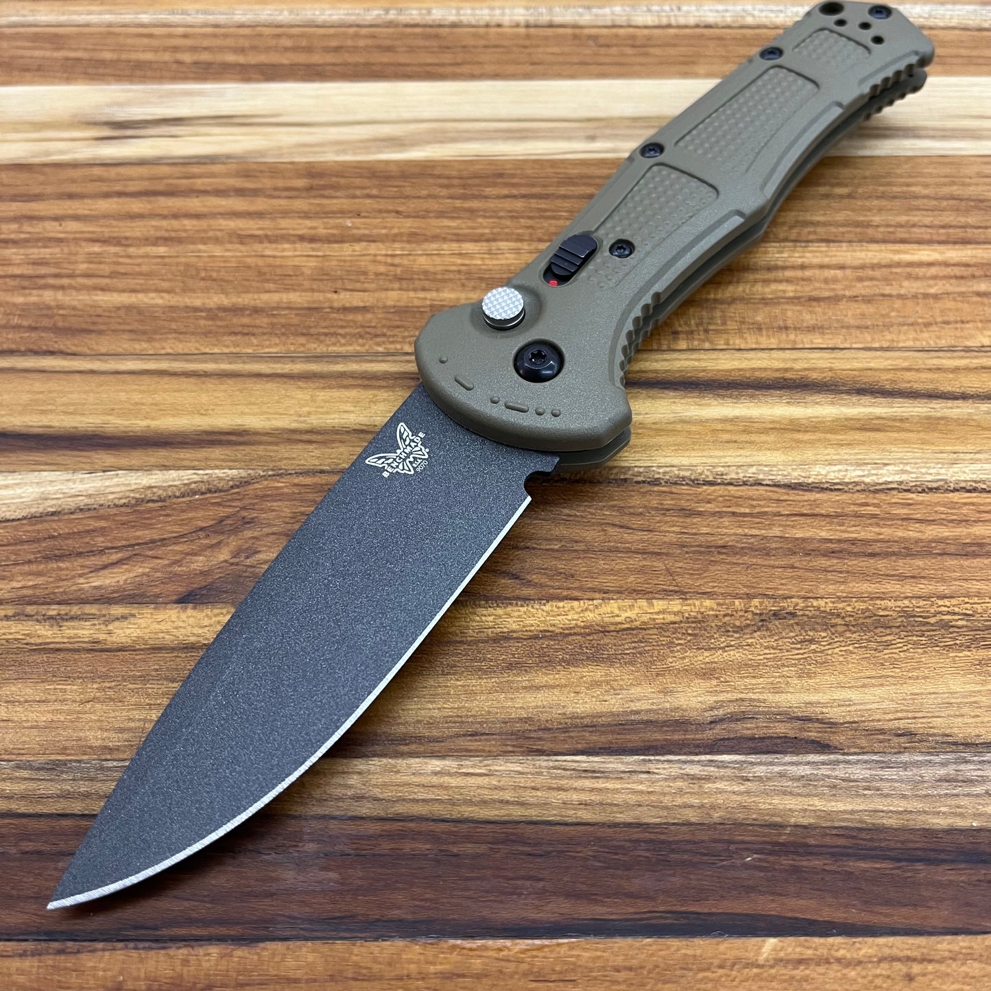Benchmade Claymore 3.5" Auto w/ Foliage Green Grivory Handle