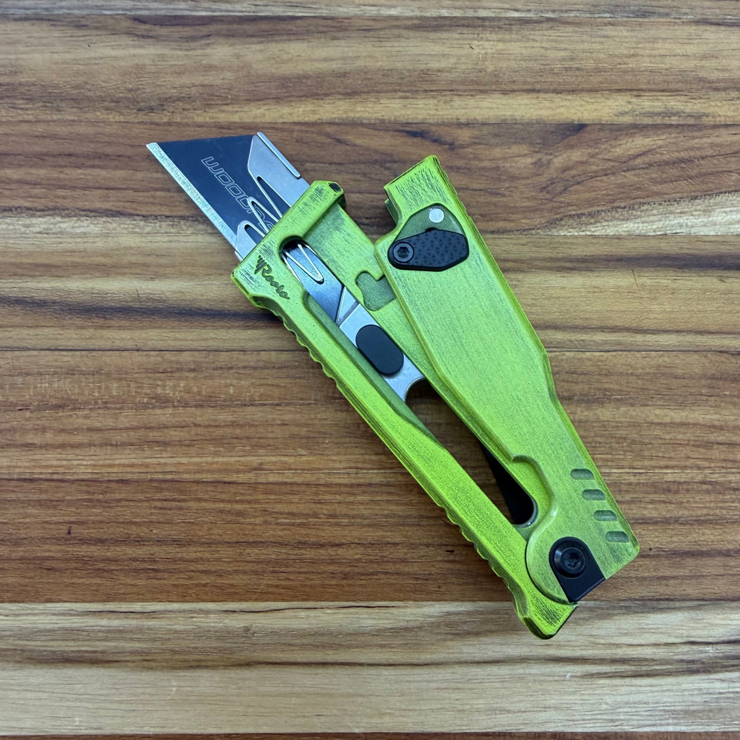 Reate Exo-U Gravity 2.5" Utility Knife w/ Distressed Green Handle