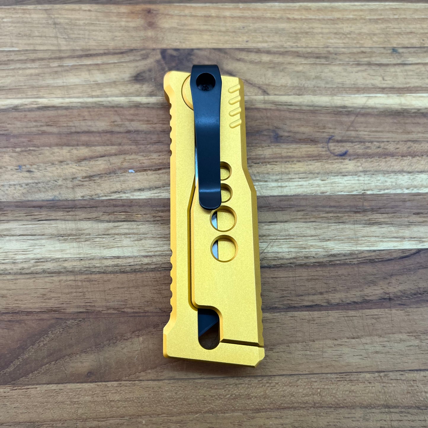 Reate Exo-U Gravity 2.5" Utility Knife w/ Gold Speedhole Handle