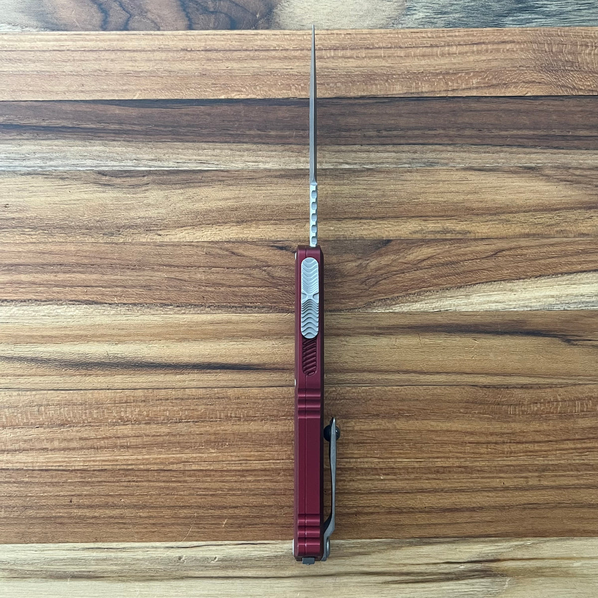 Microtech Hera II Mini 3" Apocalyptic Bayonet OTF w/ Merlot Aluminum Handle