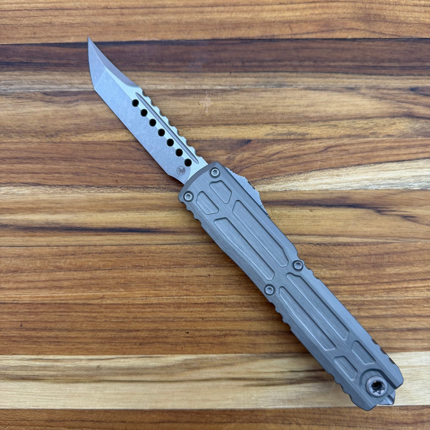 Microtech Signature Series Ultratech EX Gen III ZBP Hellhound 3.5" OTF w/ Natural Clear Aluminum Handle