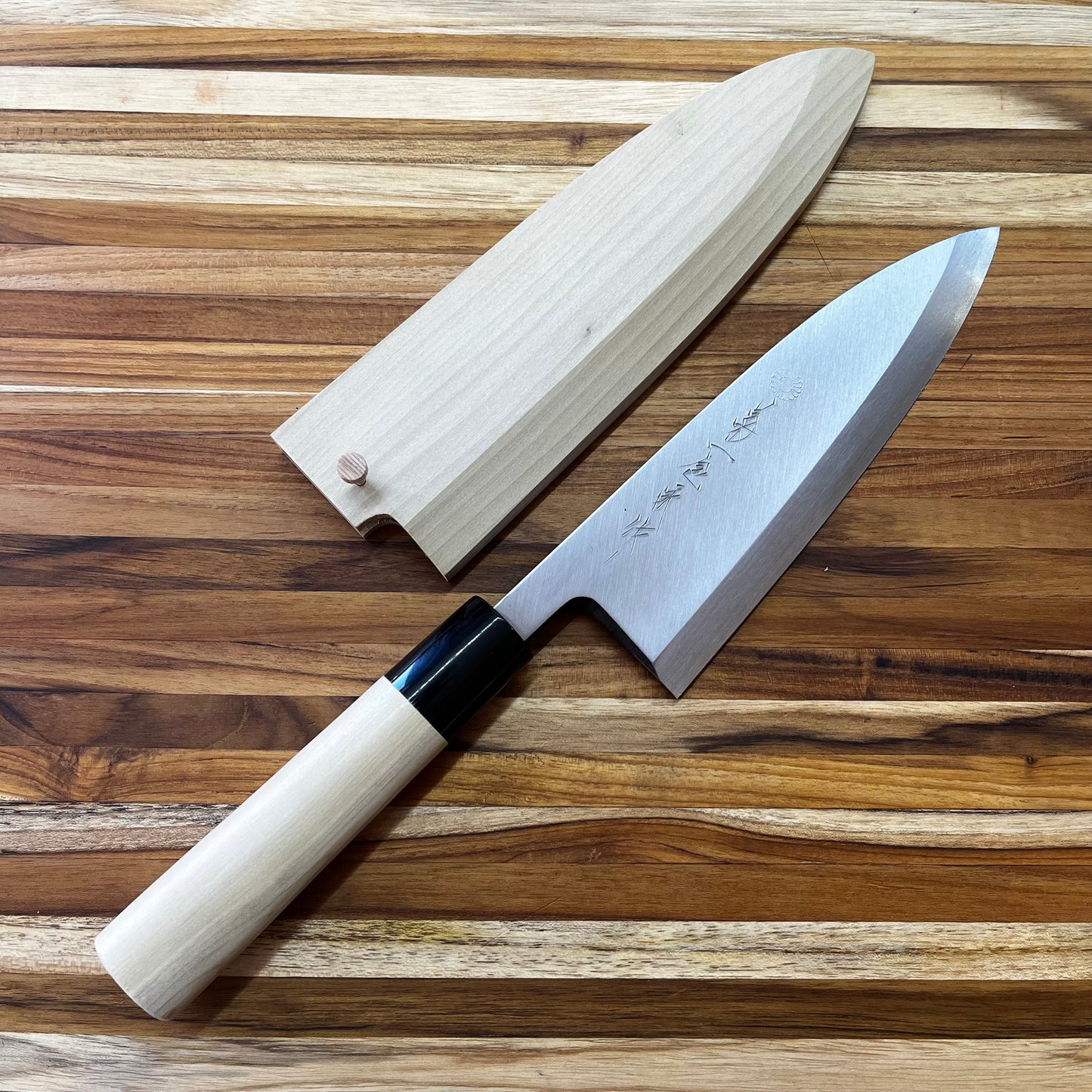 Kikuichi Kasumitogi 180mm (7") Deba w/ Saya