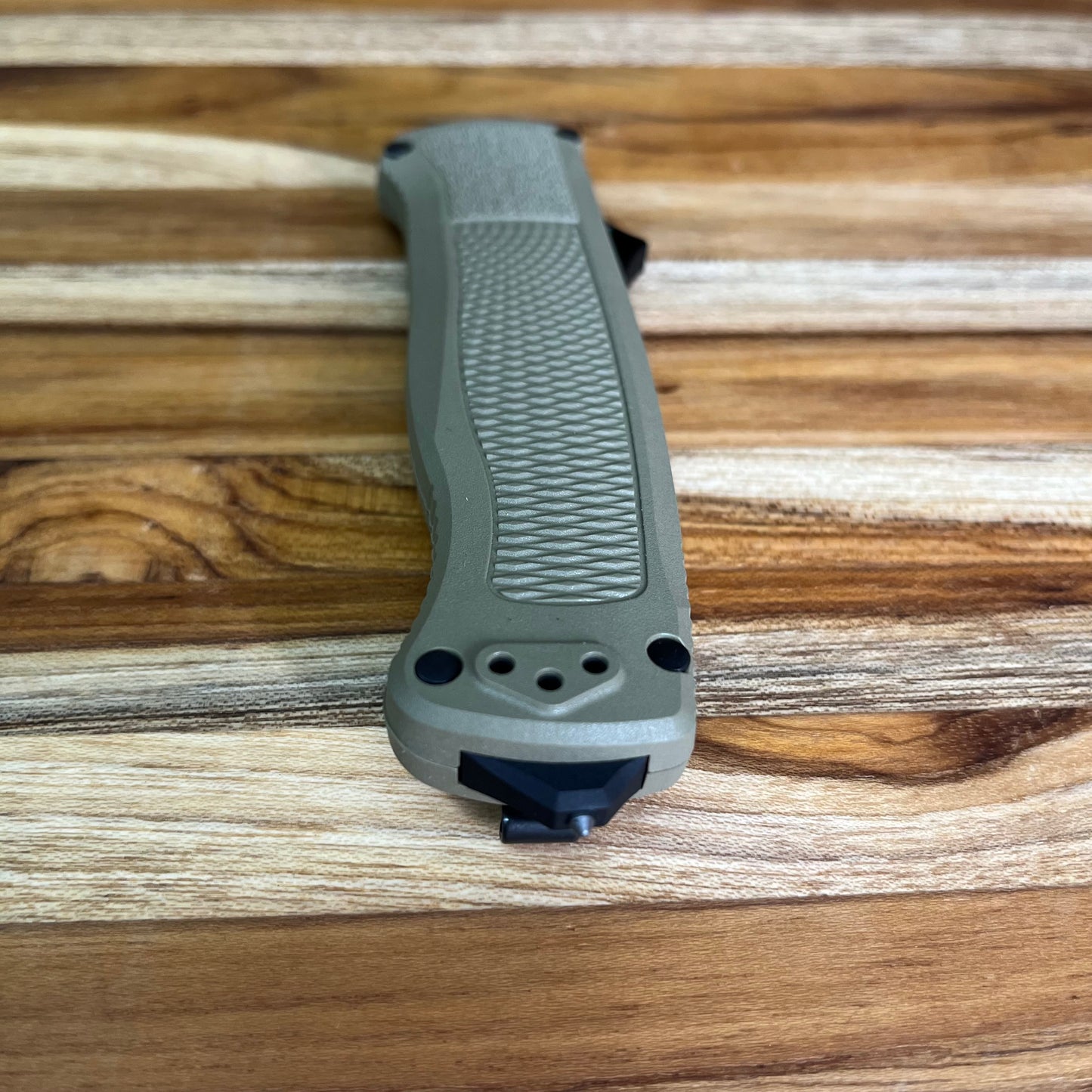 Benchmade Shootout 3.5" OTF w/ Ranger Green Grivory Handle