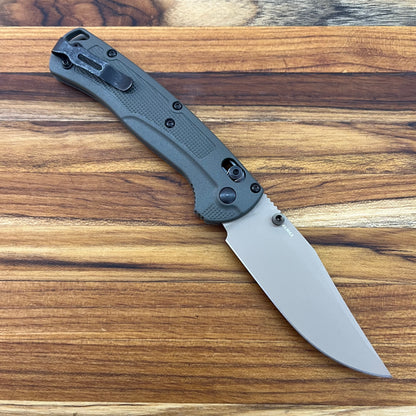 Benchmade Taggedout 3.5" Folding Knife w/ Deep Olive Grivory Handle