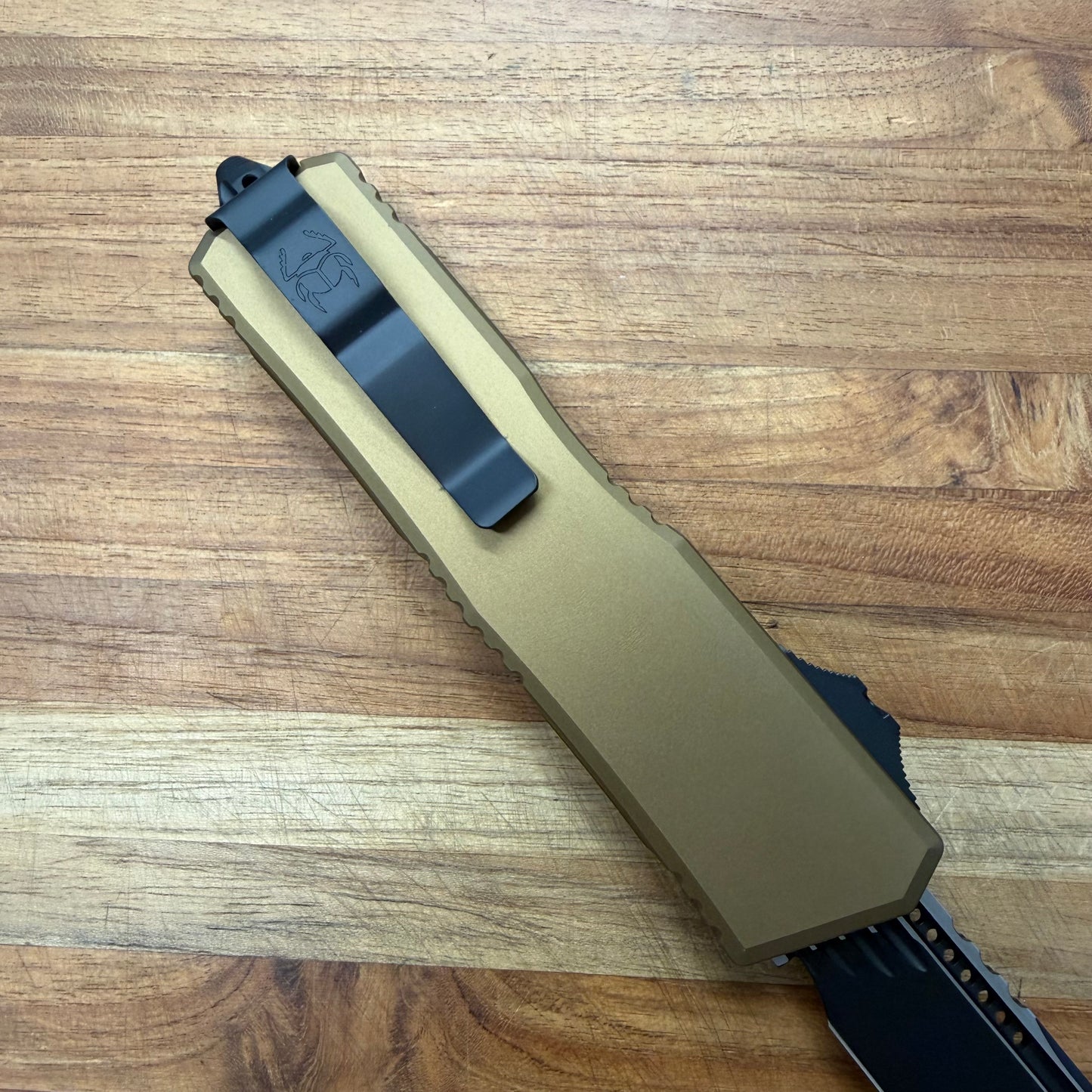 Microtech Scarab II Gen III Executive T/E 4" OTF w/ Tan Aluminum Handle