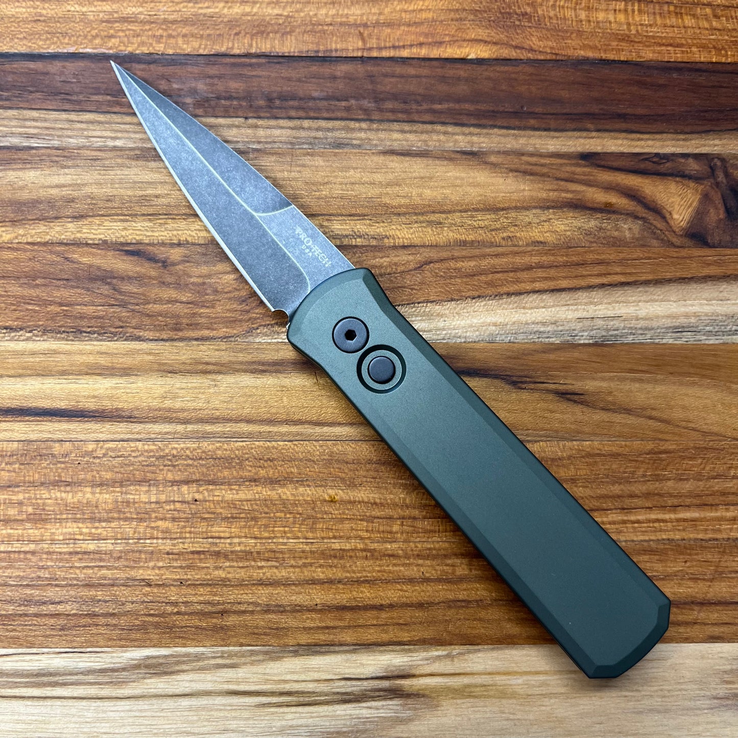 Pro-Tech Godson 3.15" Auto w/ DLC Washed Blade & Green Aluminum Handle