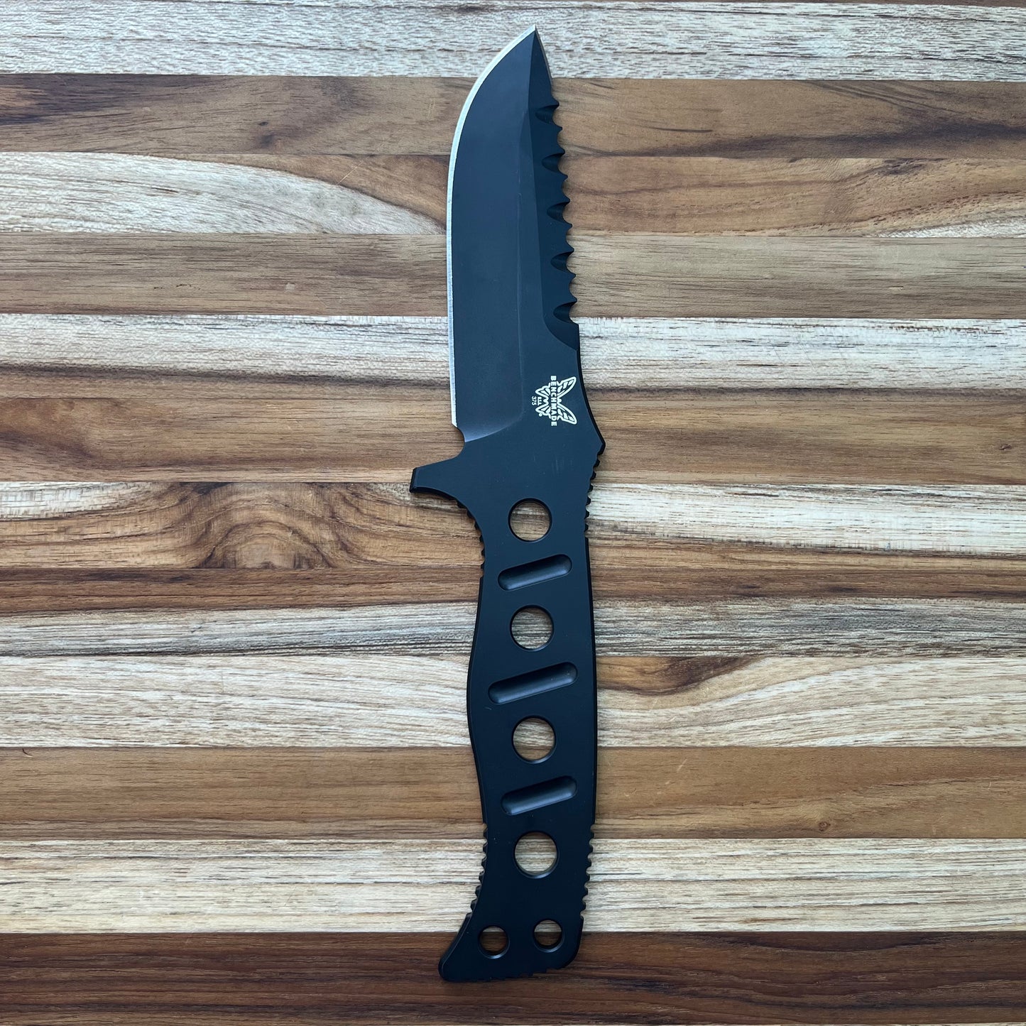 *DISCONTINUED* Benchmade Fixed Adamas 4" Fixed Blade w/ Serrated Spine & Sheath