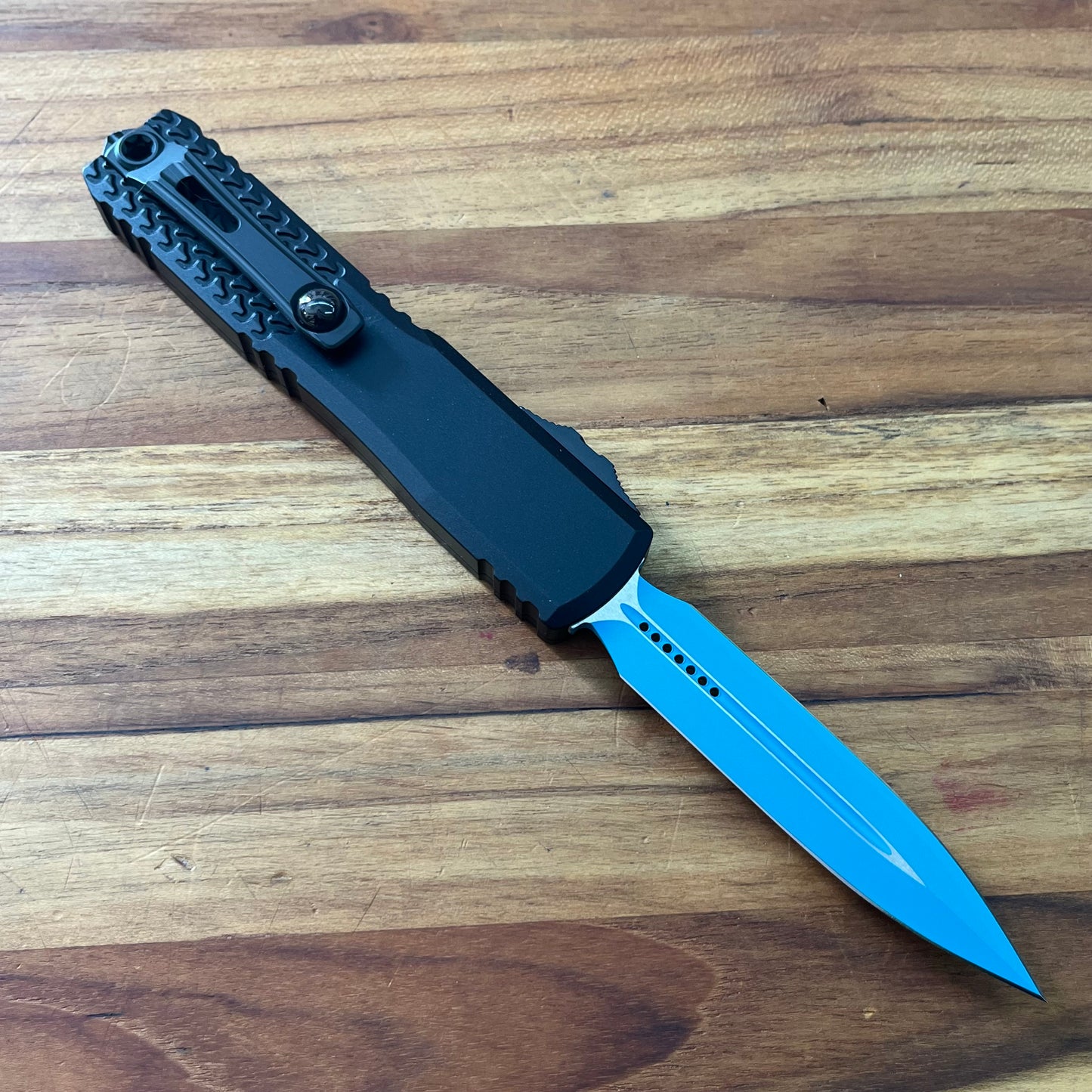 Microtech Ultratech Gen IV D/E 3.5" OTF w/ Jedi Tri-Grip Textured Black Aluminum Handle