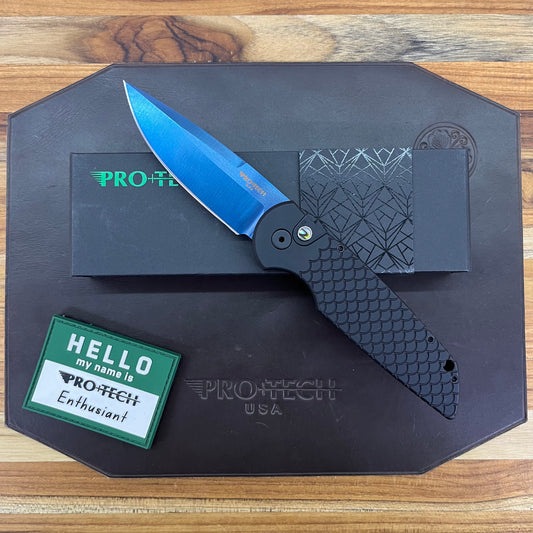 Pro-Tech TR-3 3.5" Auto w/ Sapphire Blade & Black Fishscale Textured Aluminum Handle