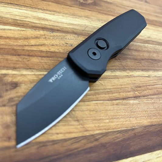 Pro-Tech Runt 5 2" All Black Auto w/ 20CV & Aluminum Handle