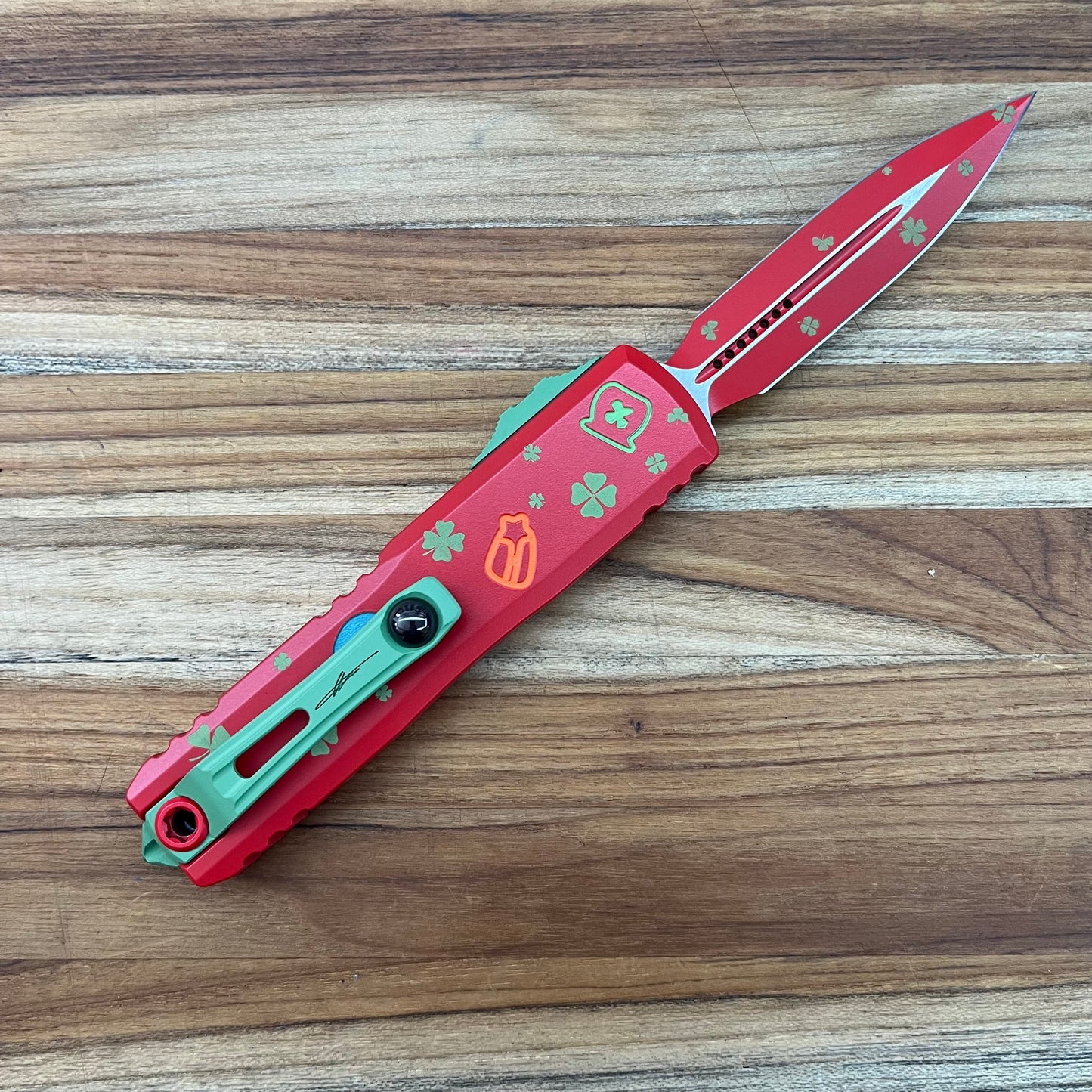 Microtech Signature Series UTX-85 GEN IV D/E 3.11" OTF Auto w/ St. Patrick's Day Handle