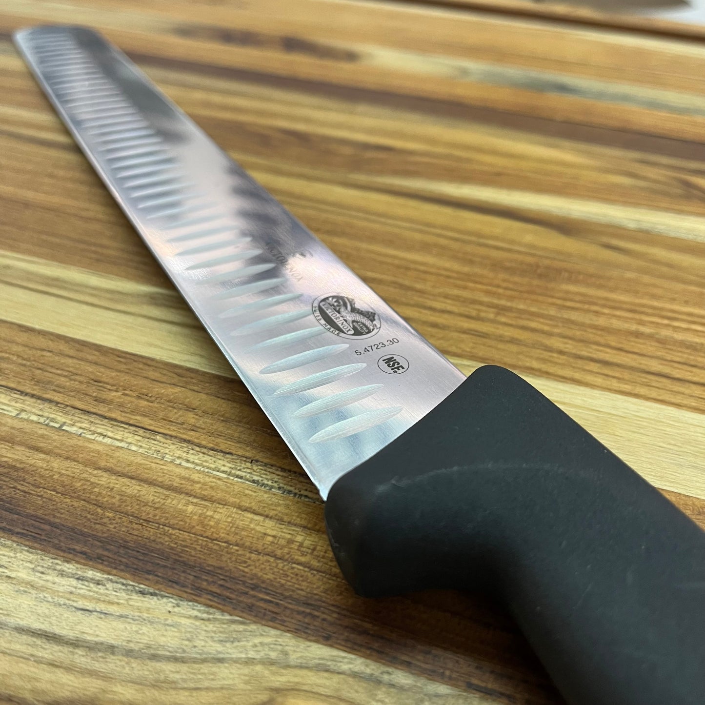 Victorinox Fibrox Pro 12” Extra-Tall Roast Beef Slicing Knife w/ Hollow-Ground