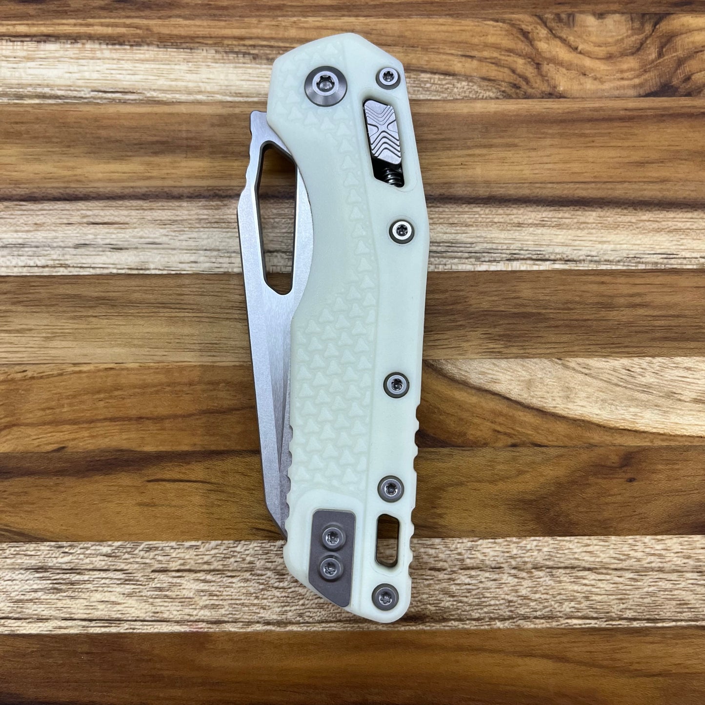 Microtech MSI S/E 3.85" Stonewash Folding Knife w/ RAM-LOK White & Tri-Grip Polymer Handle