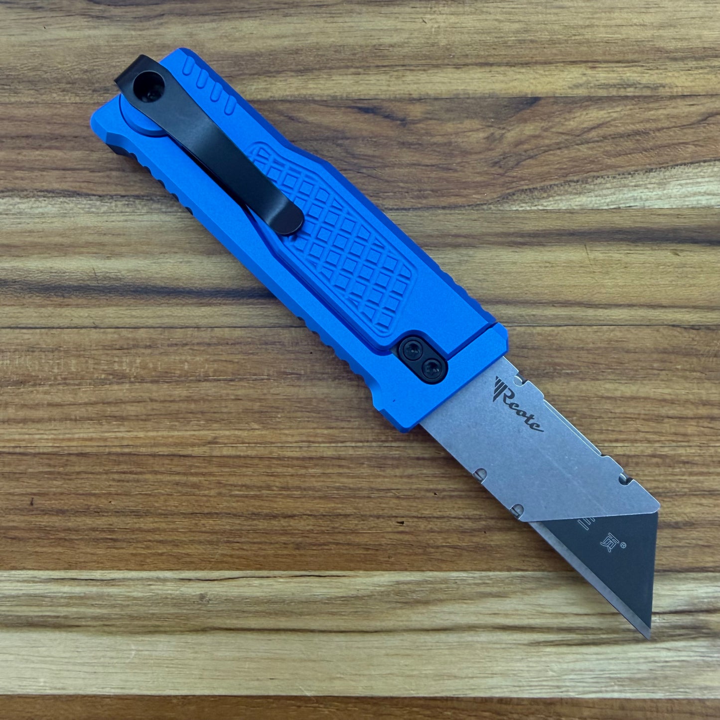 Reate Exo-U Gravity 2.5" Utility Knife w/ Blue Diamond Handle