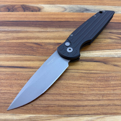 Pro-Tech TR-3 3.5" Auto w/ Black Grooved Handle