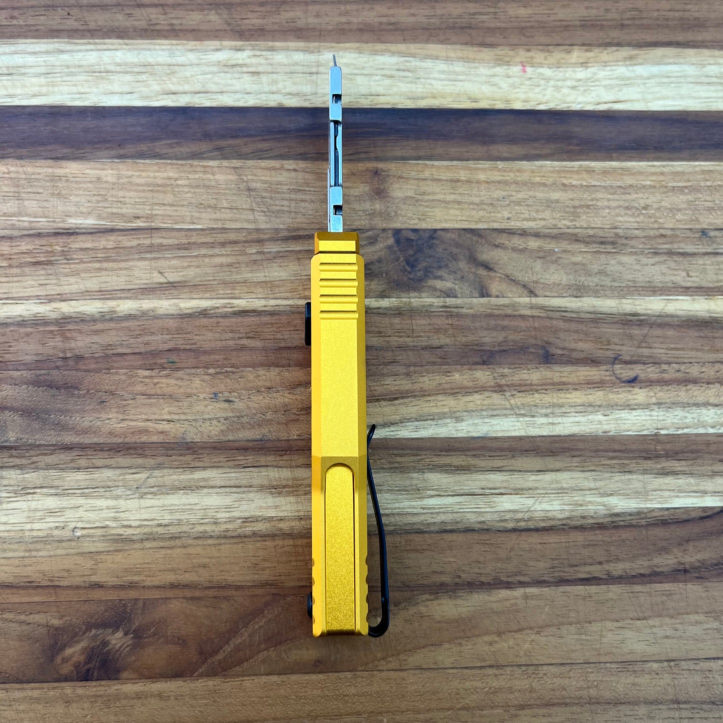 Reate Exo-U Gravity 2.5" Utility Knife w/ Yellow Speedhole Handle