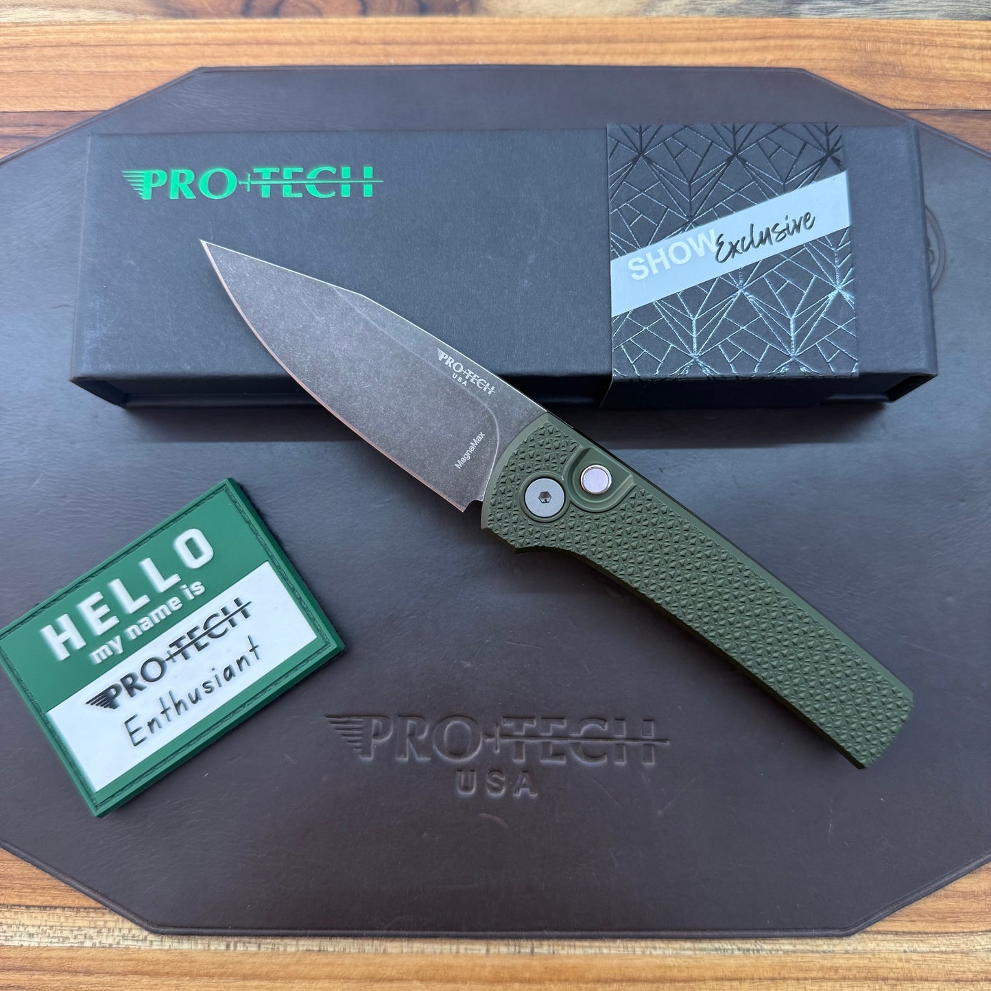 Pro-Tech Blade Show Chavez Scapegoat Compact 3" Auto w/ MagnaMax & Green Carbide Textured Aluminum Handle