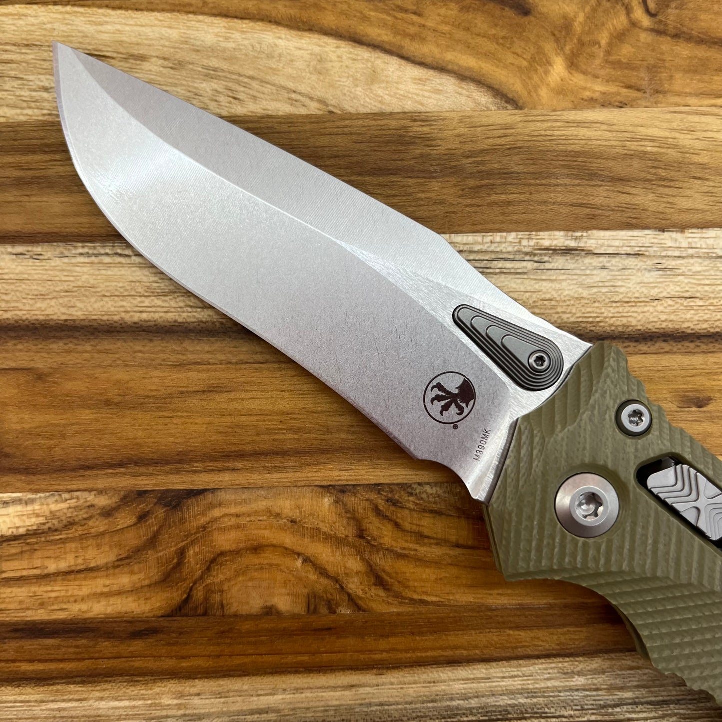 Microtech Amphibian 3.9" Stonewash Folding Knife w/ RAM-LOK & Fluted OD Green G10 Handle