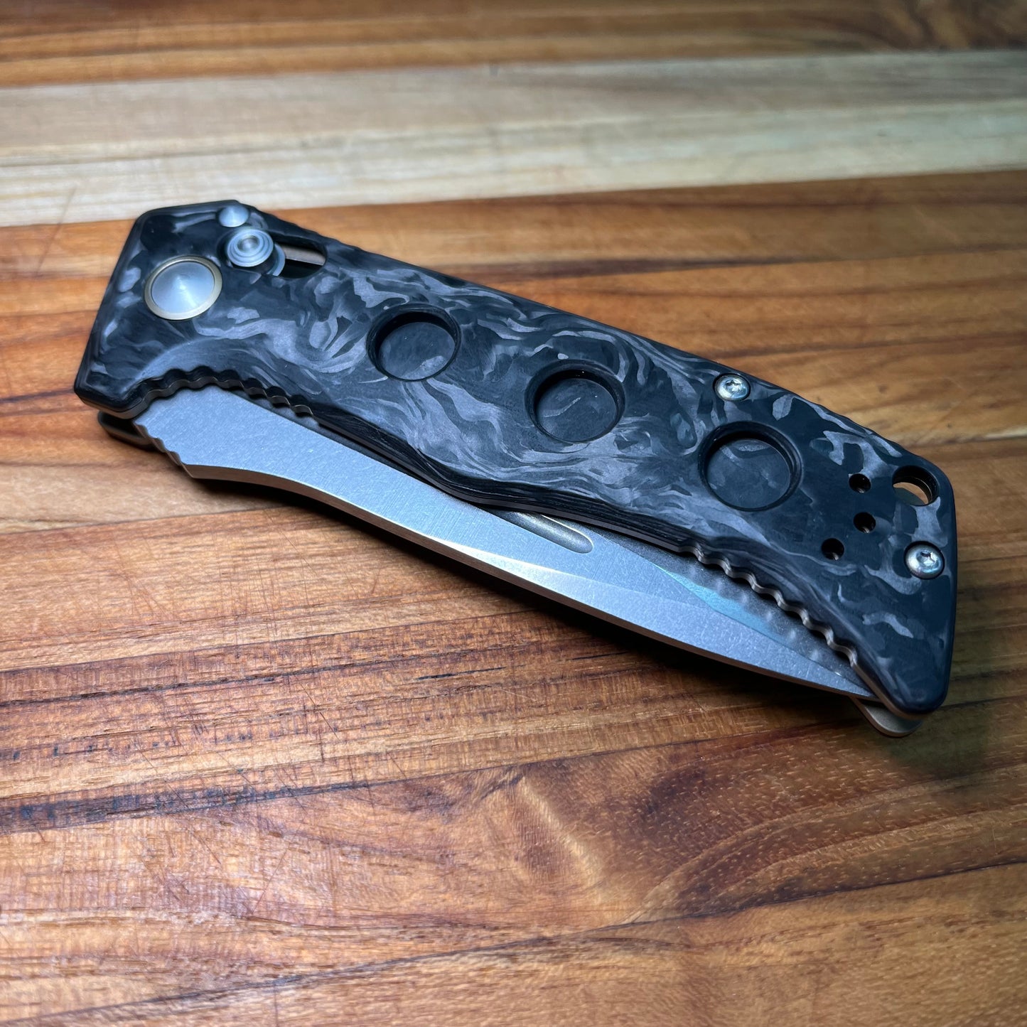 Benchmade Carbon Fiber Mini Adamas Auto