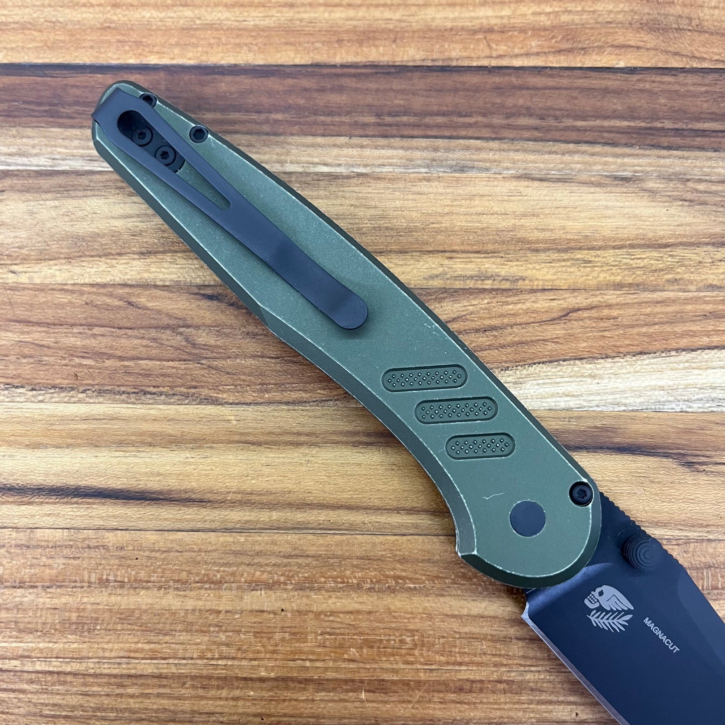 Pro-Tech Avalon 4" Folding Knife DLC Black w/ Knurled & Battleworn Green Aluminum Handle