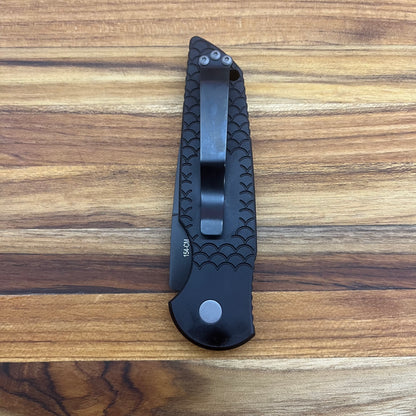 Pro-Tech TR-3 3.5" Auto w/ Integrated Lock & Black Fishscale Texture Aluminum Handle