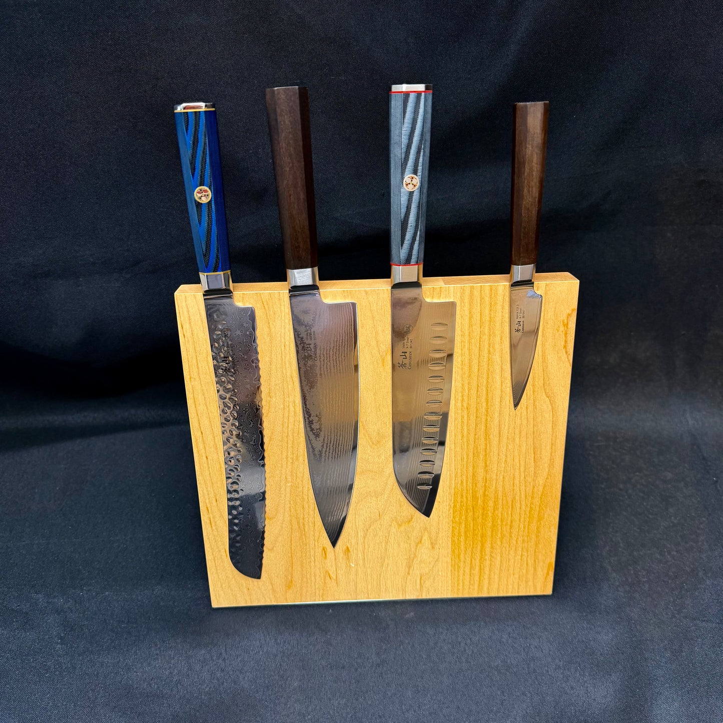 Cangshan Magnetic Easel w/ Maple Wood