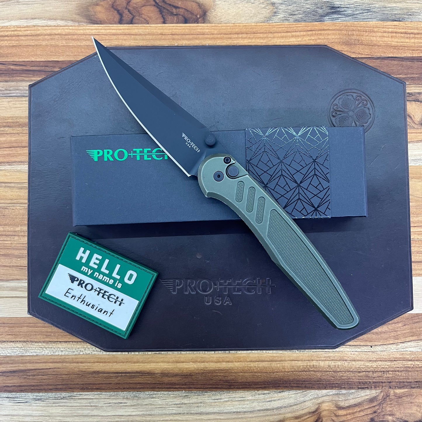Pro-Tech Avalon 4" Folding Knife DLC Black w/ Knurled & Battleworn Green Aluminum Handle